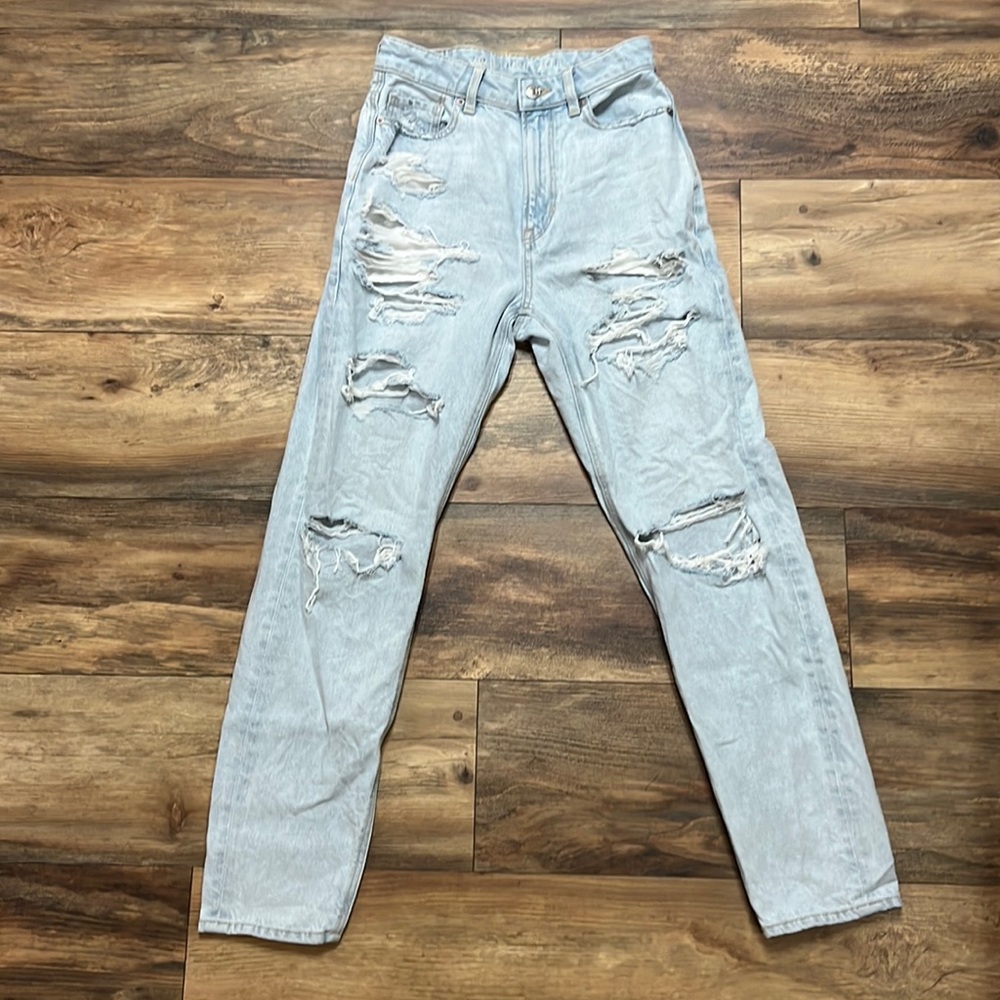 American Eagle Highest Rise Mom Jeans Size 0